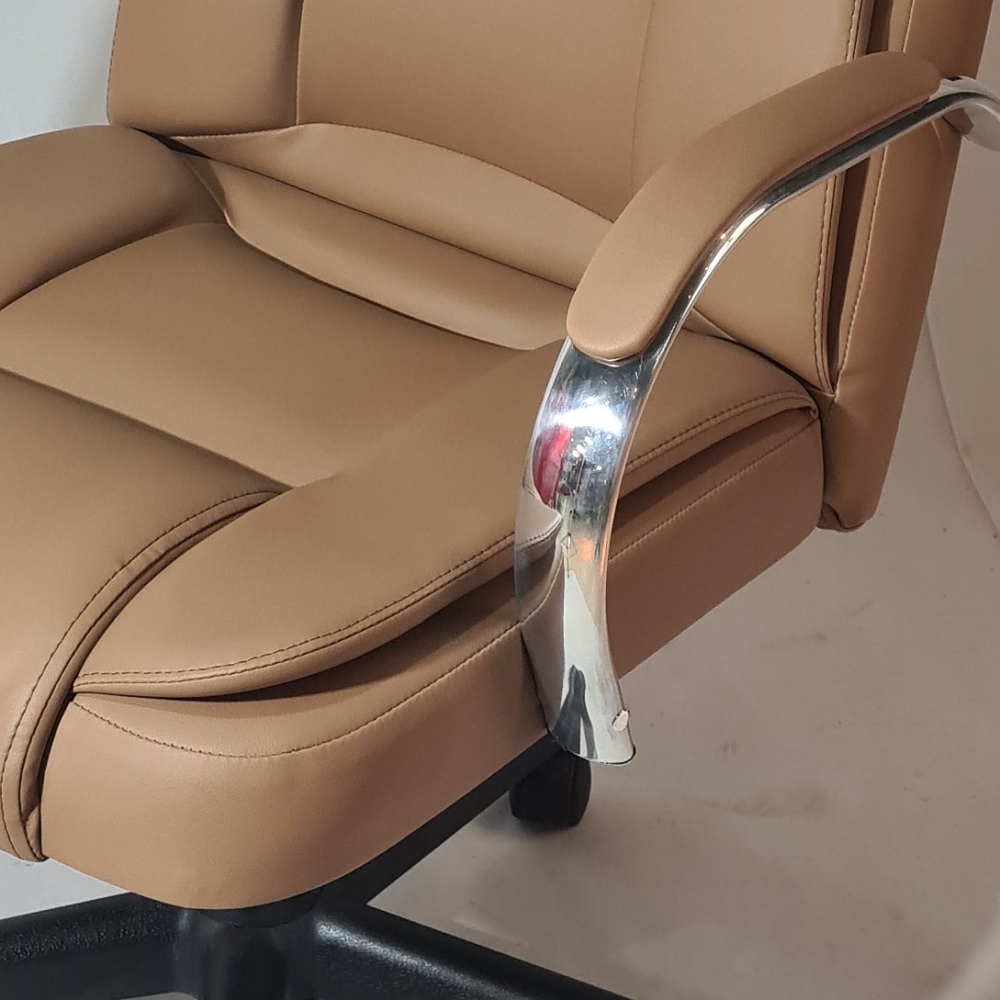 Cadeira Giratória Escritório Euro Presidente Caramelo Relax c/ Rodizio - 100% Nacional