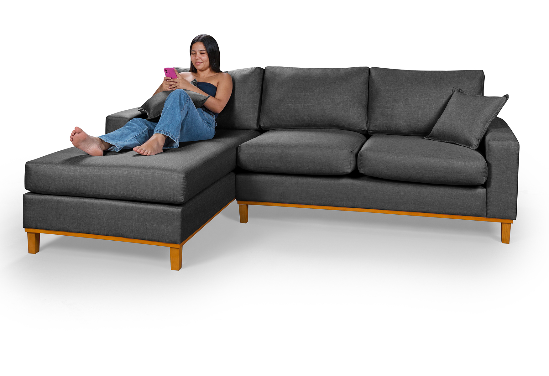 Sofá Living Amsterdã Com Chaise 3 Lugares Revestido Linho Base em Madeira