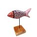 Escultura de Peixe em Madeira Vermelho