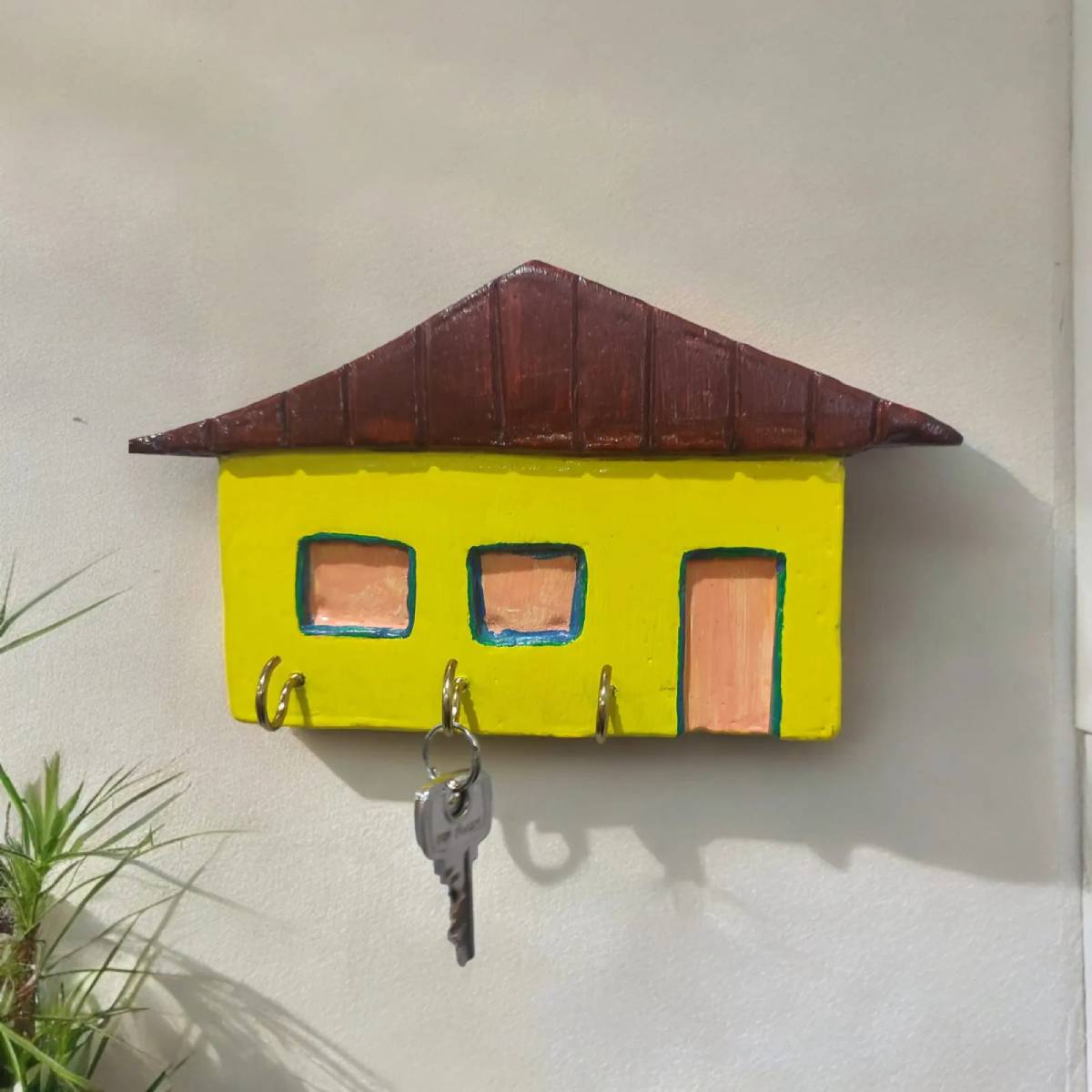 Porta-chaves de parede Casinha Lar Feliz com 3 ganchos