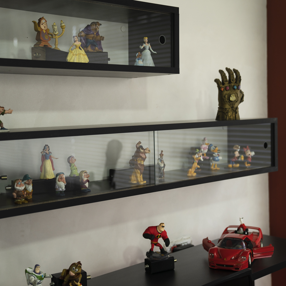 Nicho Funko Portas Correr Vidro Preto 100x16x18