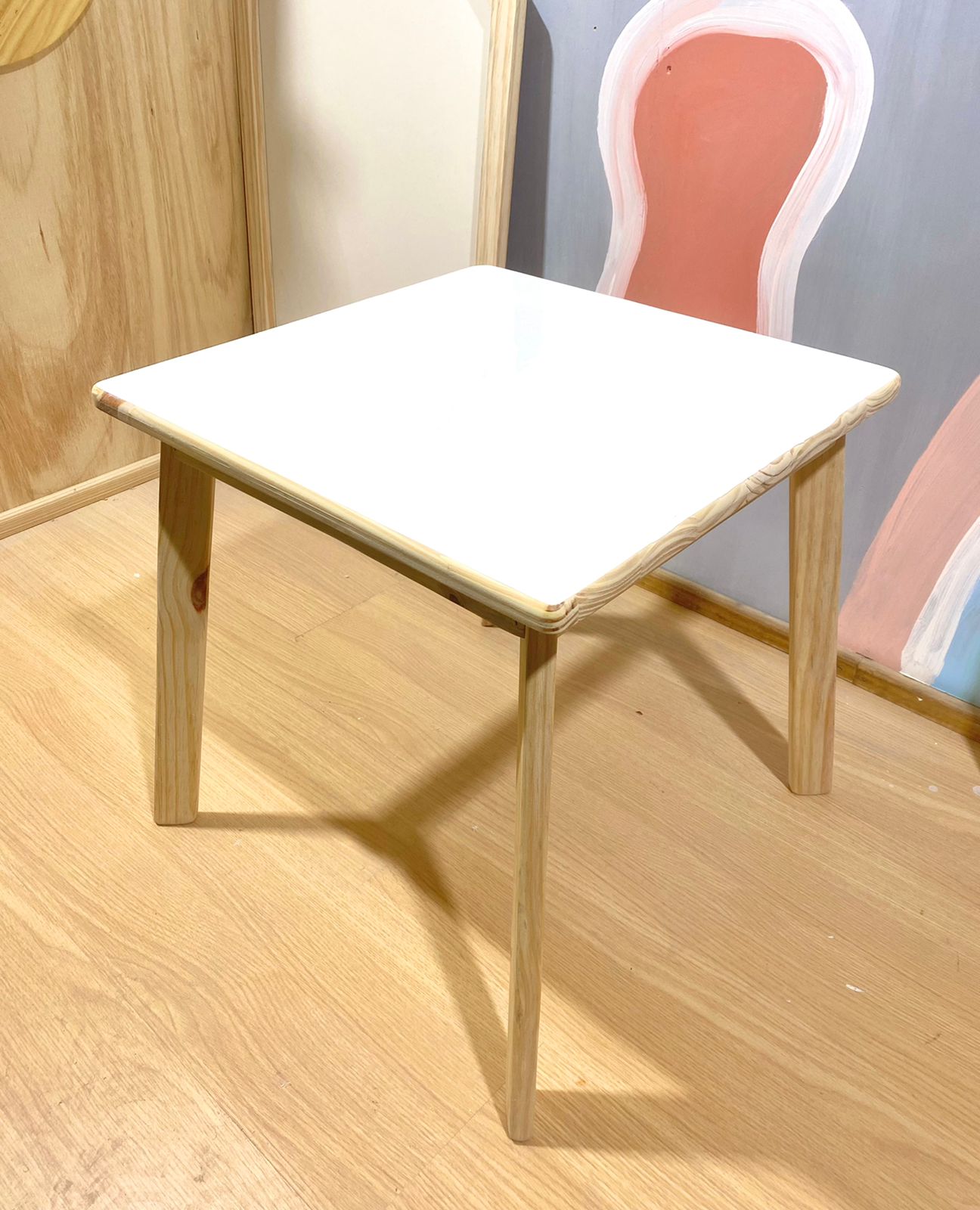 MESA INFANTIL QUADRADA BRANCA