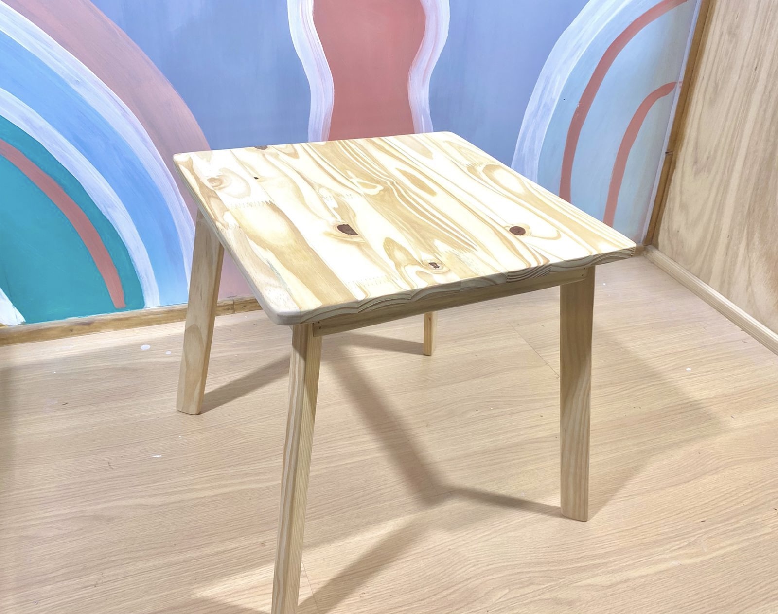 Mesa Quadrada de Pinus Natural