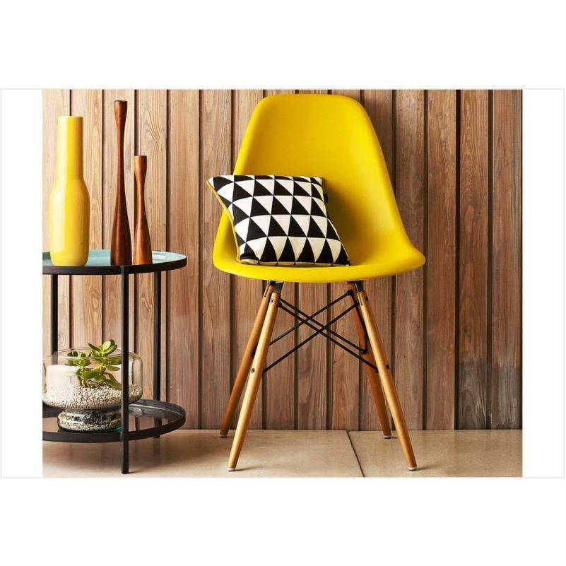 Cadeira Eiffel Charles Eames em ABS Amarela com Base de Madeira DSW