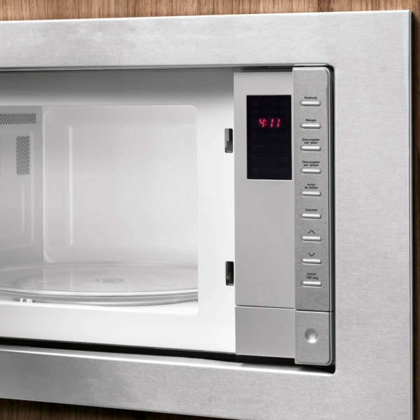 Micro-ondas de Embutir Fischer 25 litros Fit Line Moldura Inox 110V