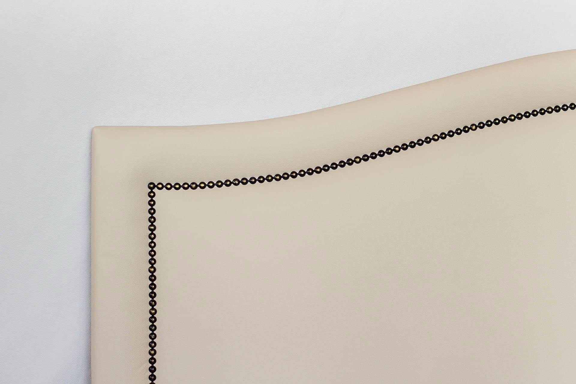 Cabeceira Casal Para Cama Box Curva 140x60 Courino Off White - Fumê