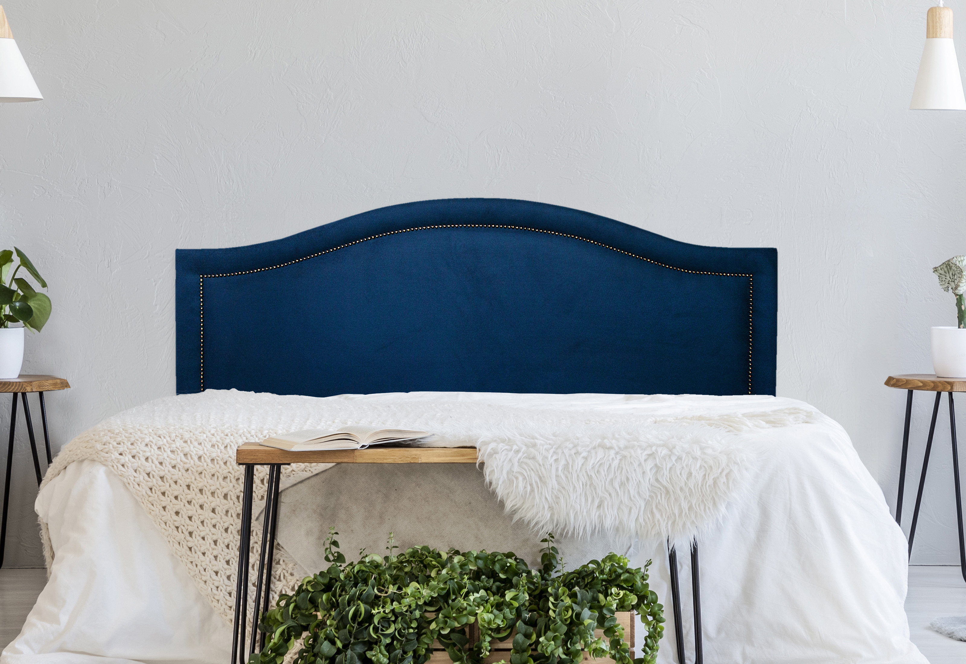 Cabeceira Casal Para Cama Box Curva 140x60 Veludo Azul - Tachas Fumê