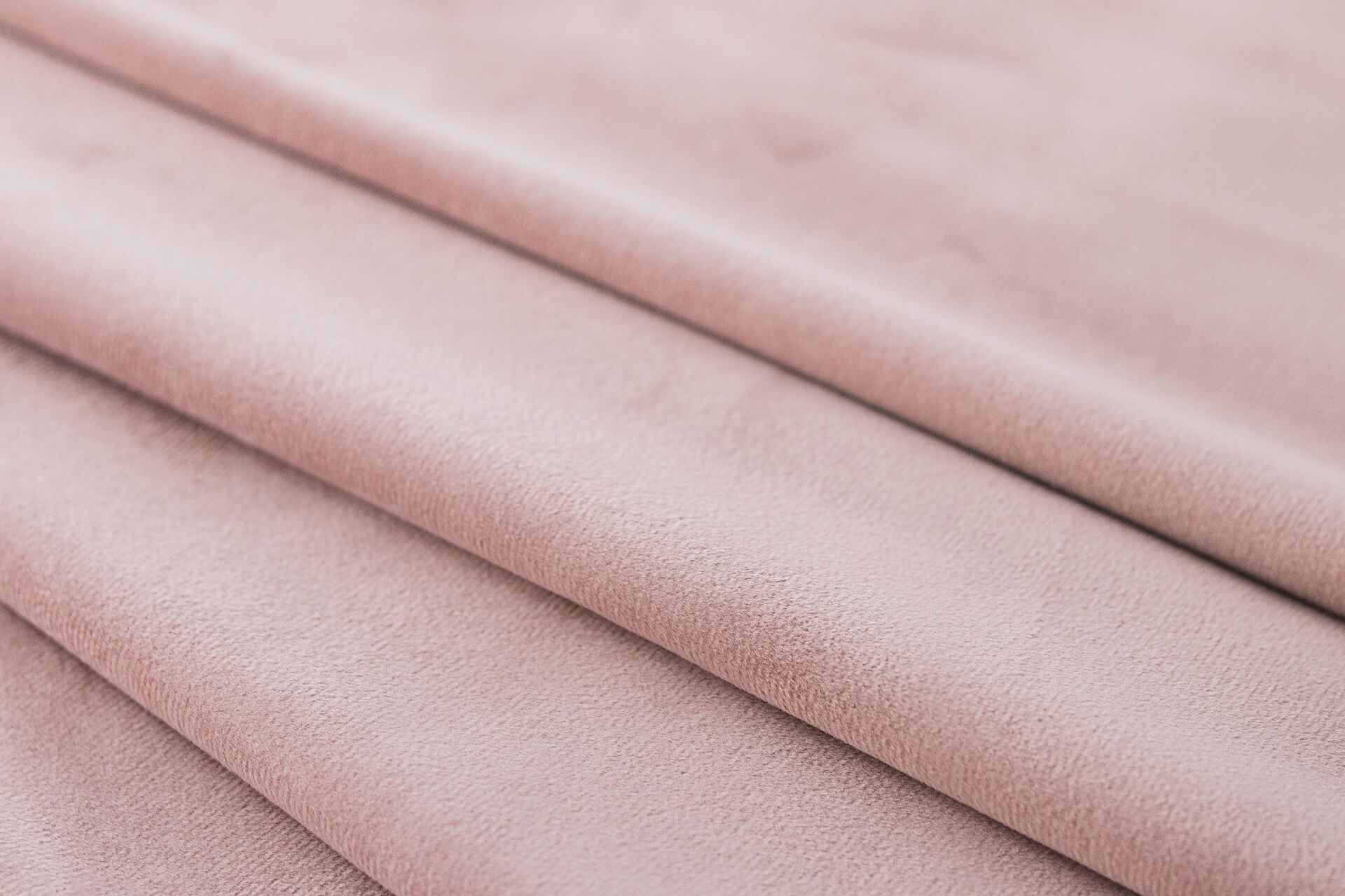 Cabeceira Casal Para Cama Box Curva 140x60 Veludo Rosê - Tachas Prata