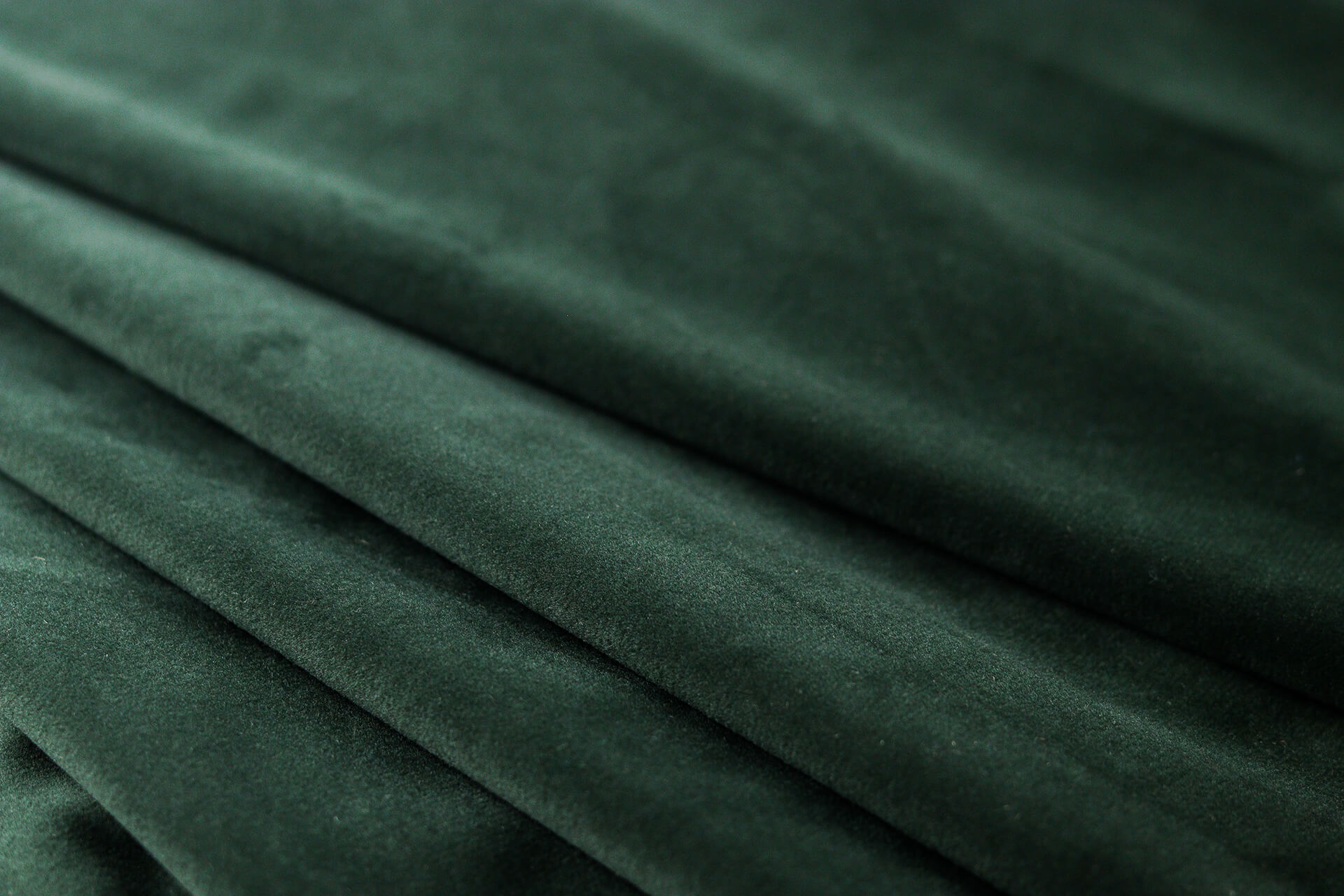 Cabeceira Casal Para Cama Box Curva 140x60 Veludo Verde - Tachas Fumê