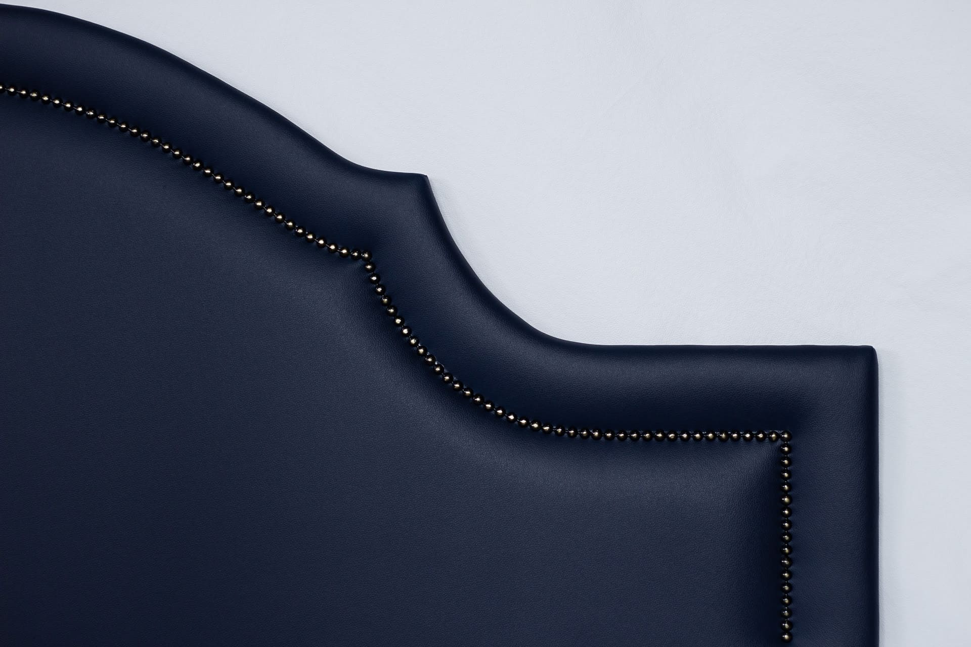 Cabeceira Casal Para Cama Box Provençal 140x60 Courino Azul - Tachas Fumê
