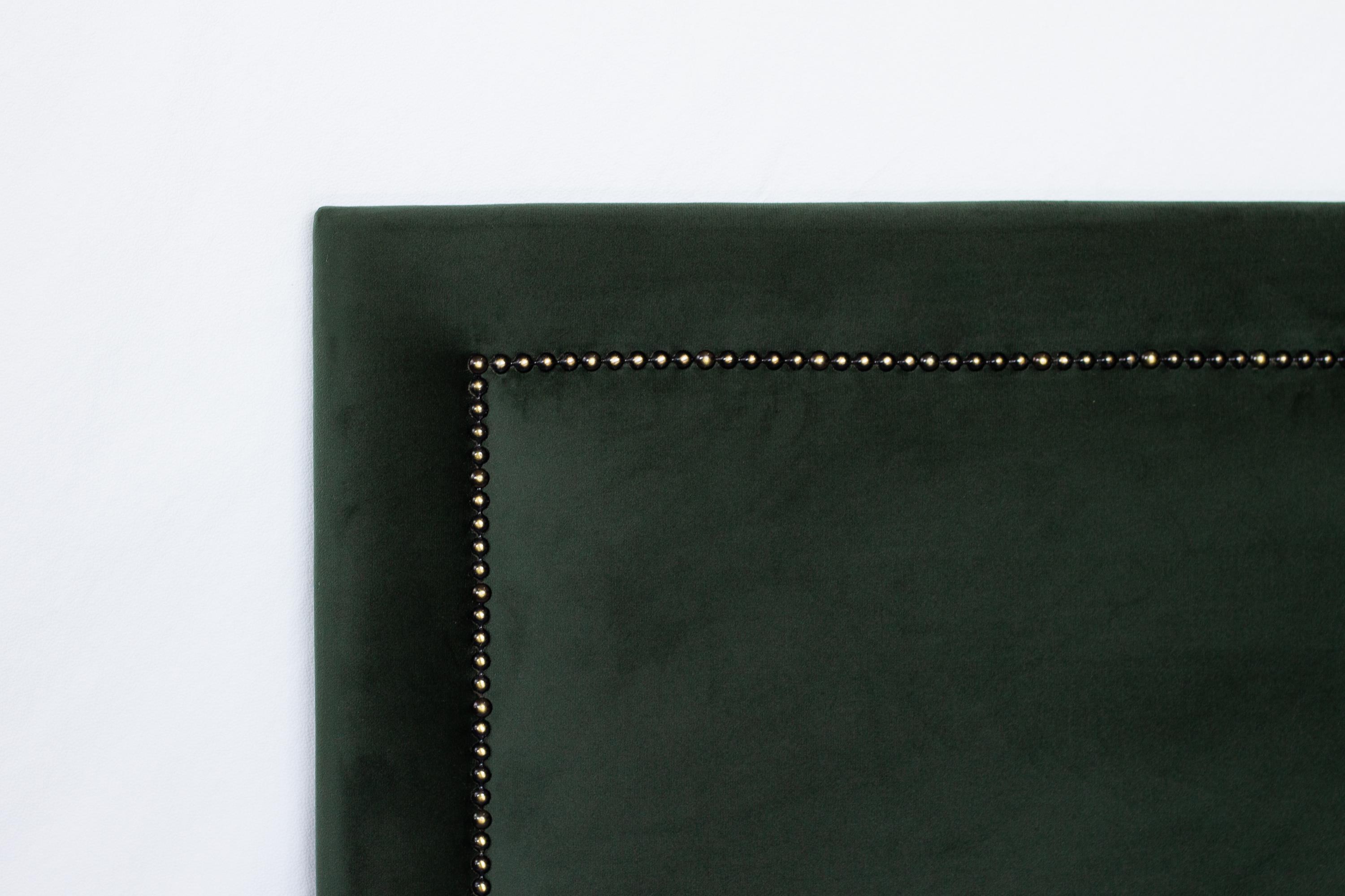 Cabeceira Casal Reta Luxo 140x60 Veludo Verde - Tachas Fumê