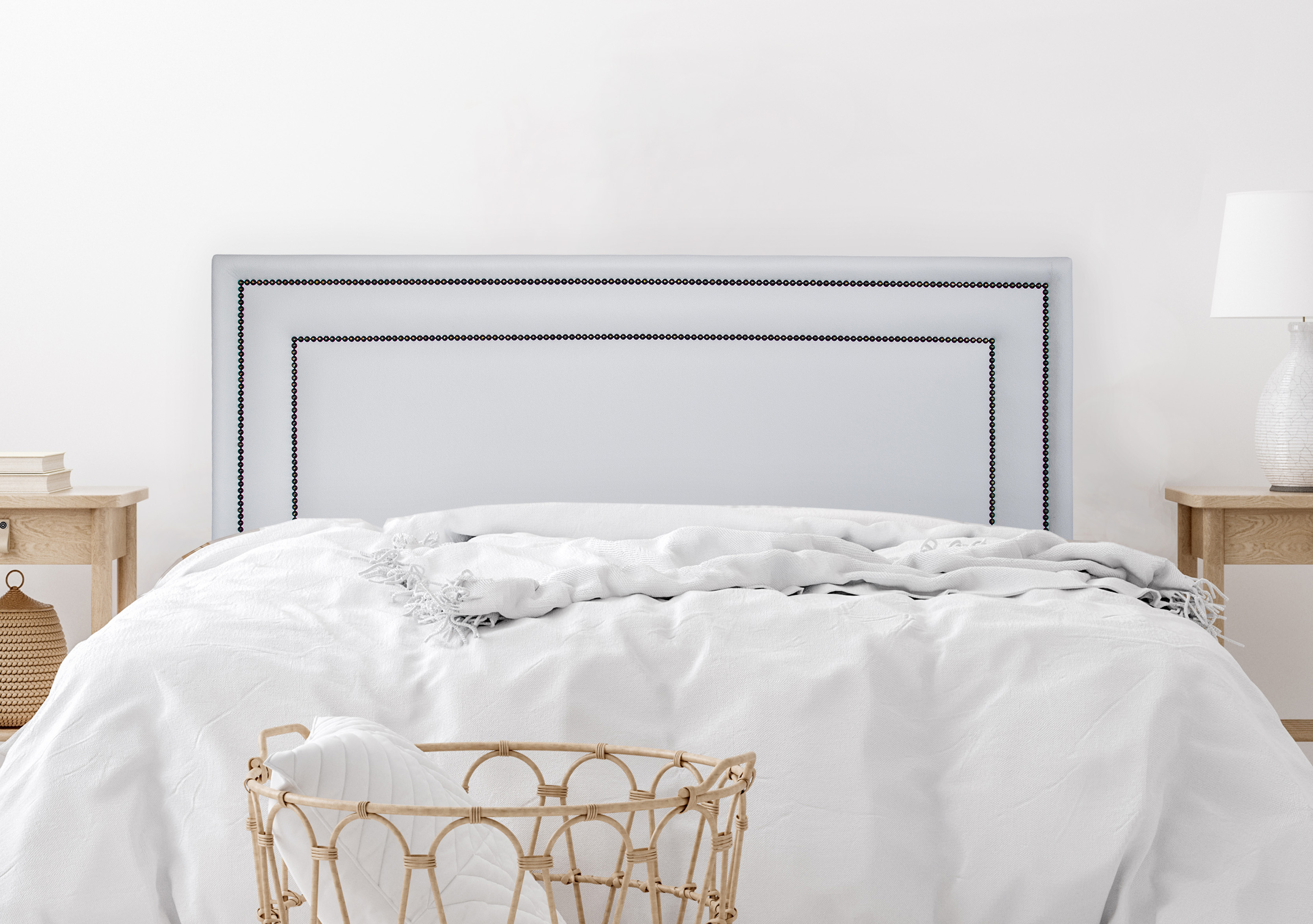 Cabeceira King Estofada Para Cama Box 193cm x 60cm Reta Luxo Dupla - Courino Branco com Tachas Fumê