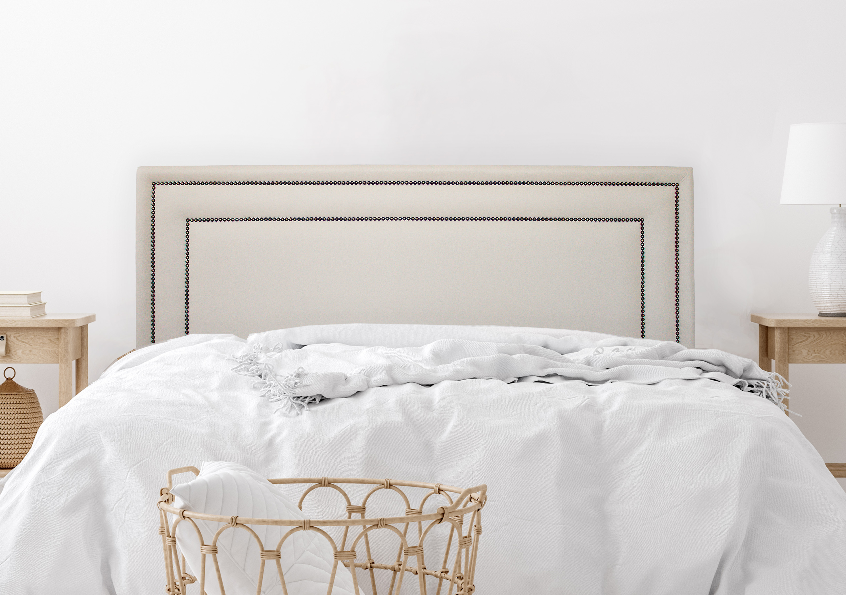 Cabeceira King Estofada Para Cama Box 193cm x 60cm Reta Luxo Dupla - Courino Off White com Tachas Fumê