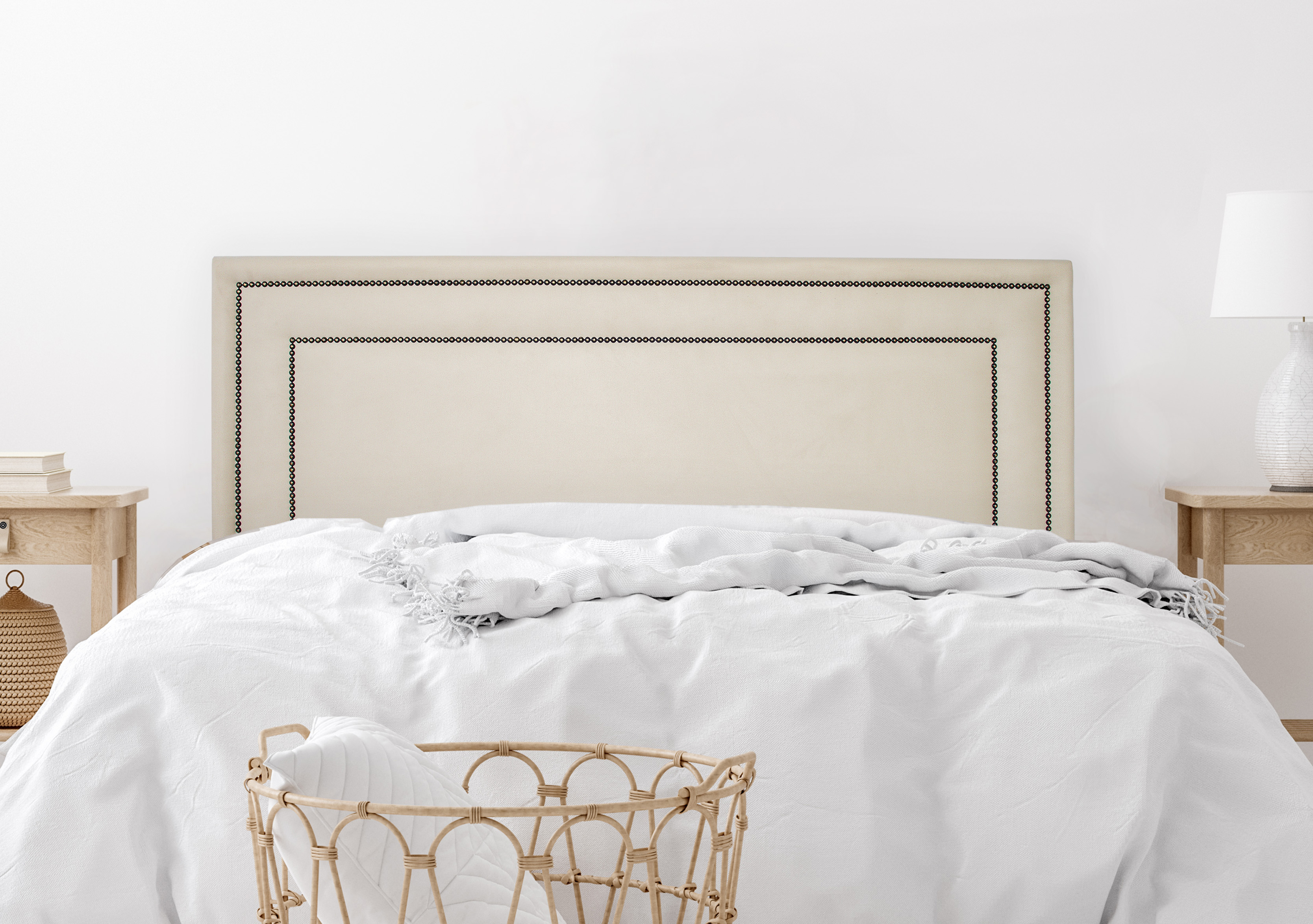 Cabeceira King Estofada Para Cama Box 193cm x 60cm Reta Luxo Dupla - Suede Off White com Tachas Fumê