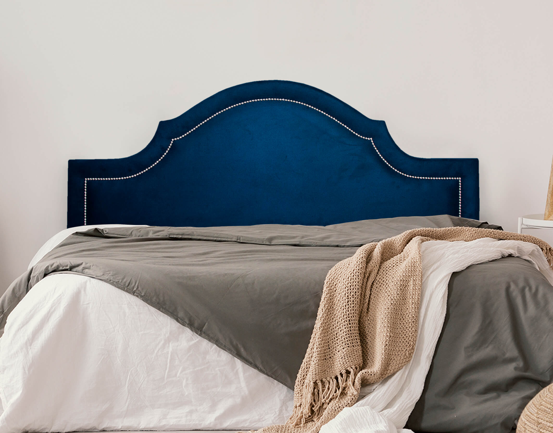 Cabeceira King Para Cama Box Provençal 193x60 Veludo Azul - Tachas Prata