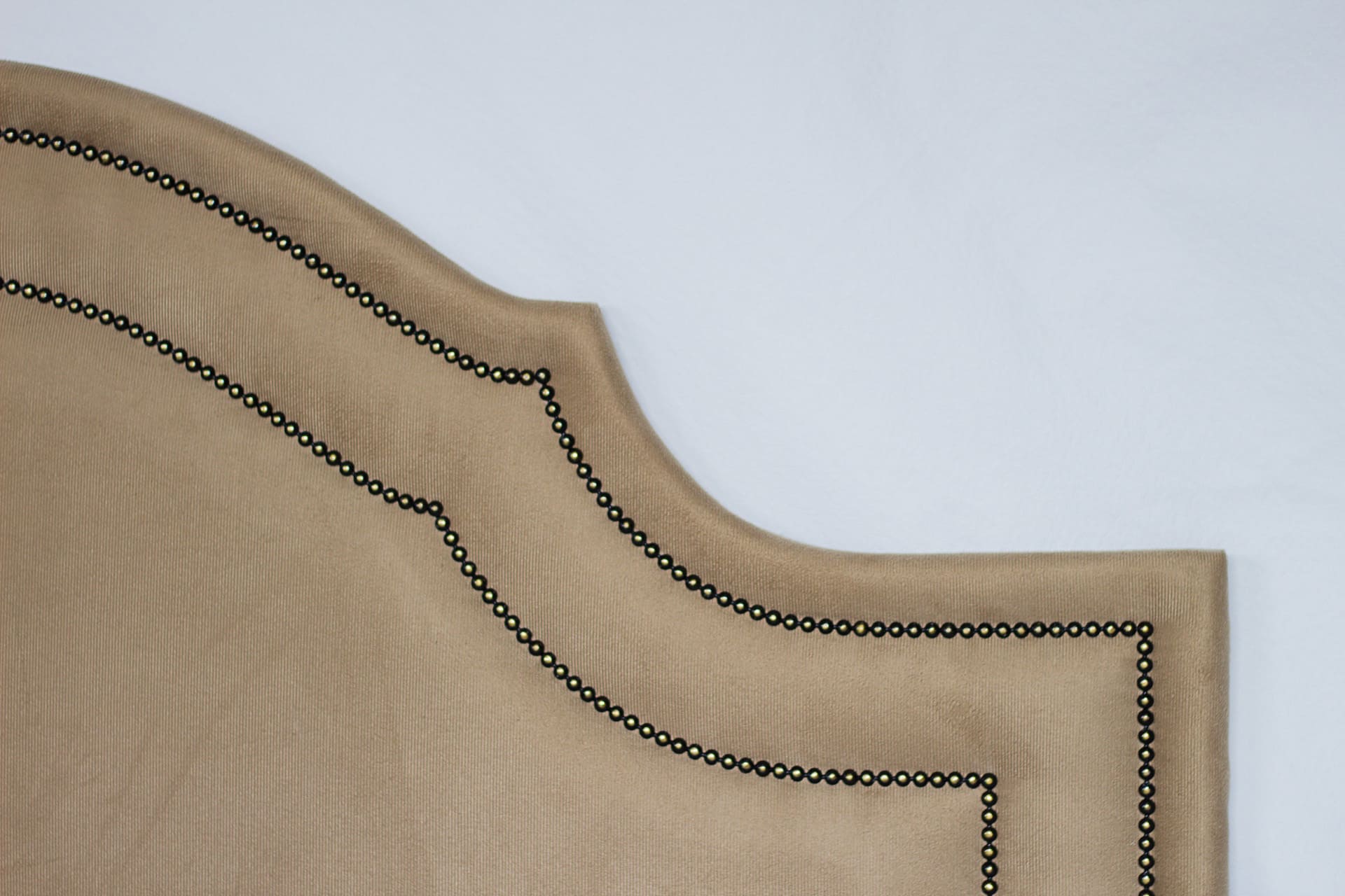 Cabeceira King Para Cama Box Provençal Dupla 193x60 Suede Bege - Tachas Fumê