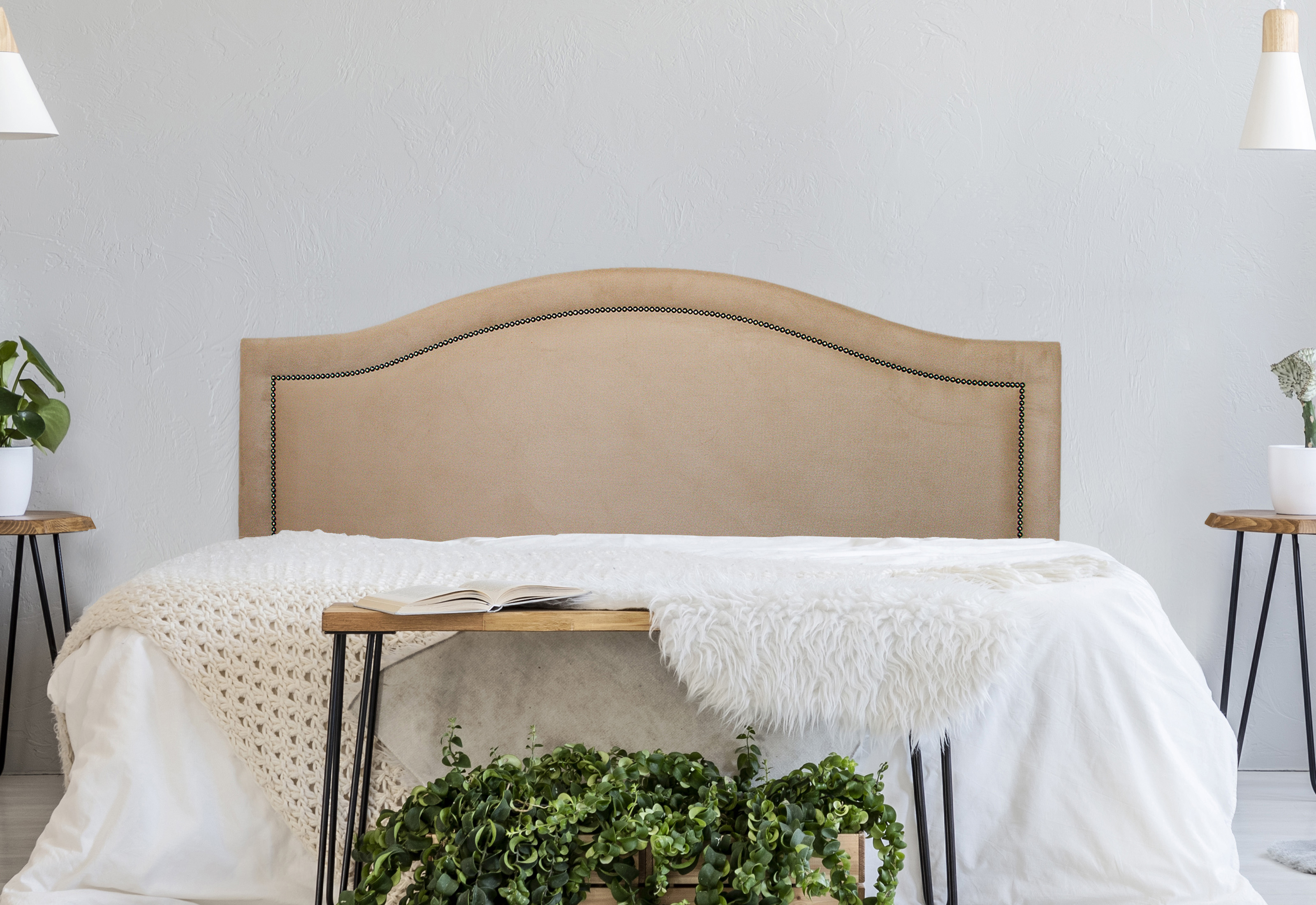 Cabeceira Queen Para Cama Box Curva 160x60 Suede Bege - Tachas Fumê