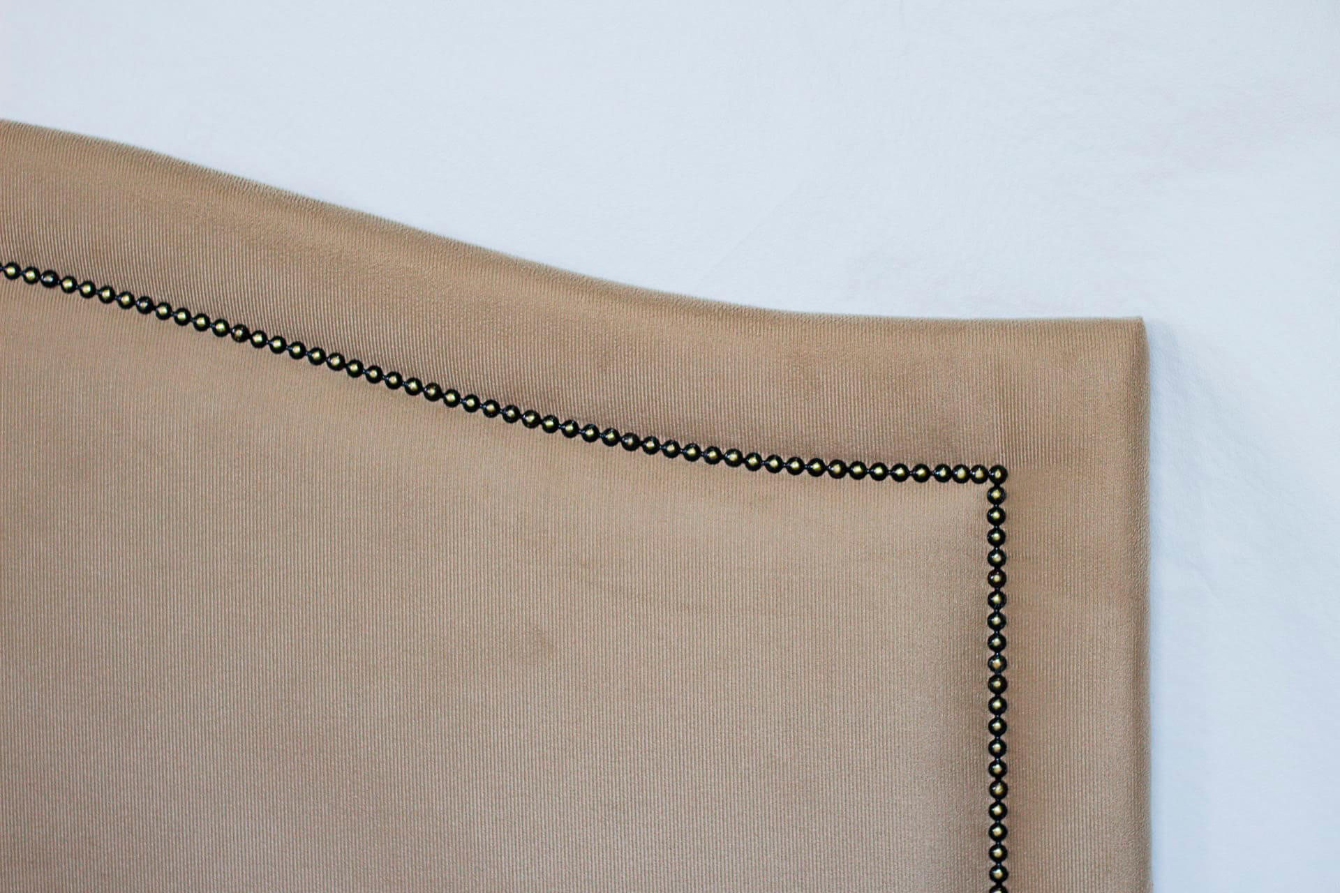 Cabeceira Queen Para Cama Box Curva 160x60 Suede Bege - Tachas Fumê