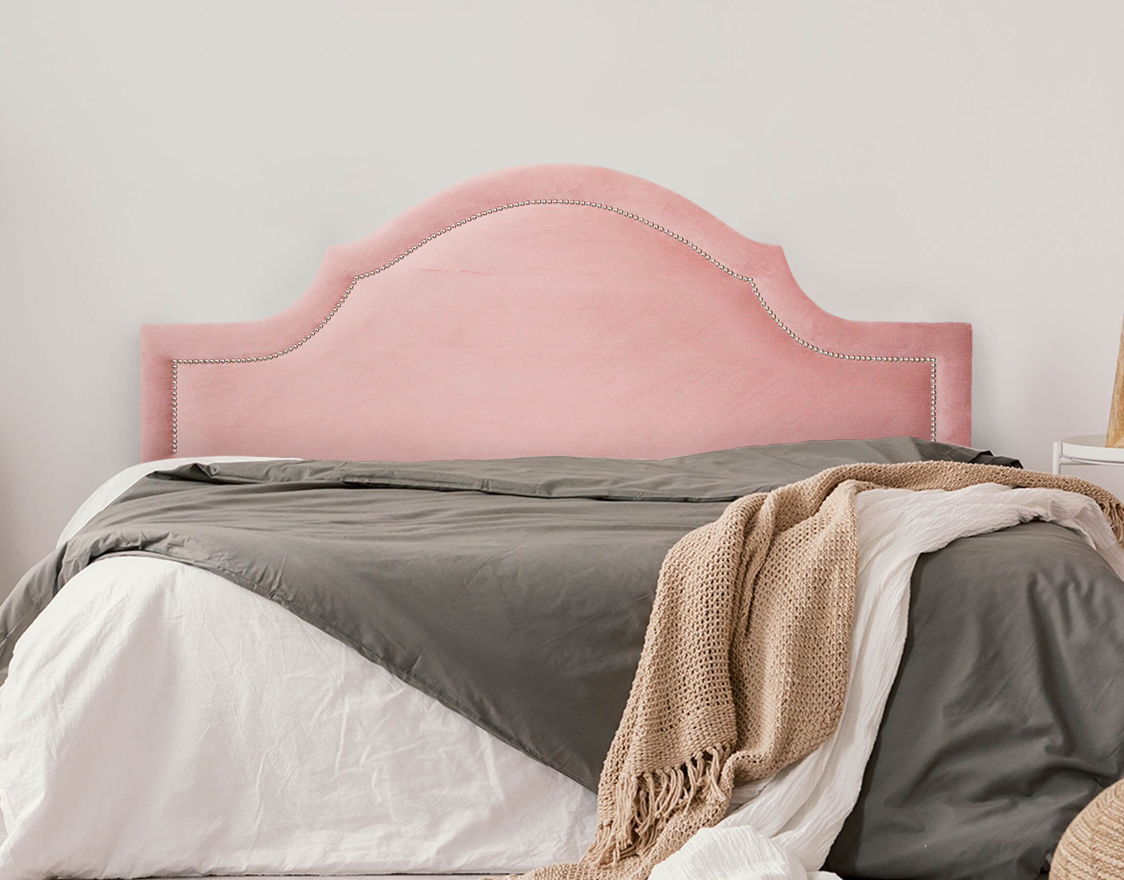 Cabeceira Queen Para Cama Box Provençal 160x60 Veludo Rosê - Tachas Prata