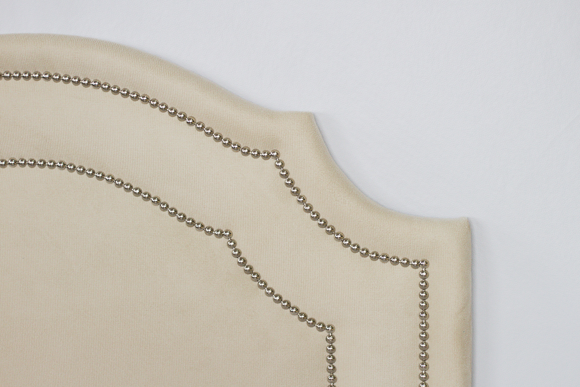 Cabeceira Solteiro Provençal Dupla 90x60 Suede Off White - Tachas Prata