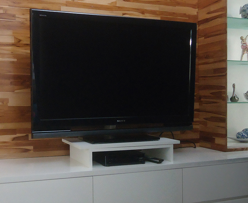 Suporte de Mesa Giratório 360° com Nicho para TV - Branco