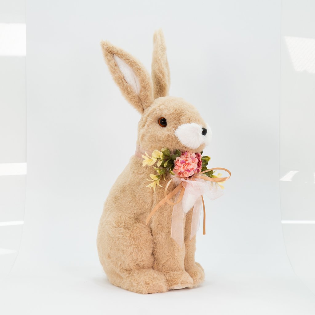 Coelho De Páscoa Decoração Enfeite Coelhinho Bege com Flores 43cm