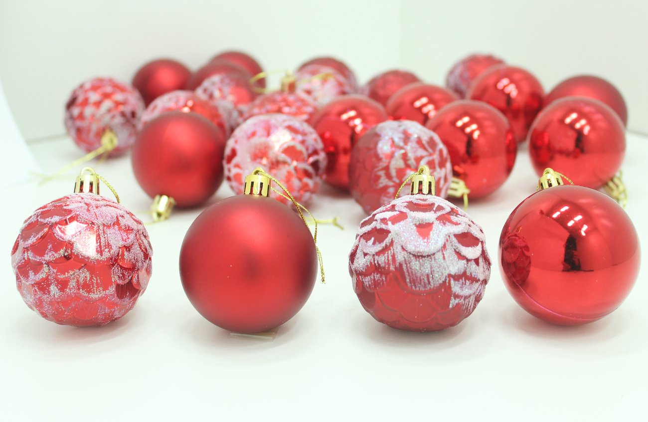 Kit 24 Bolas Árvore De Natal Decoração Maleta Vermelha 55mm