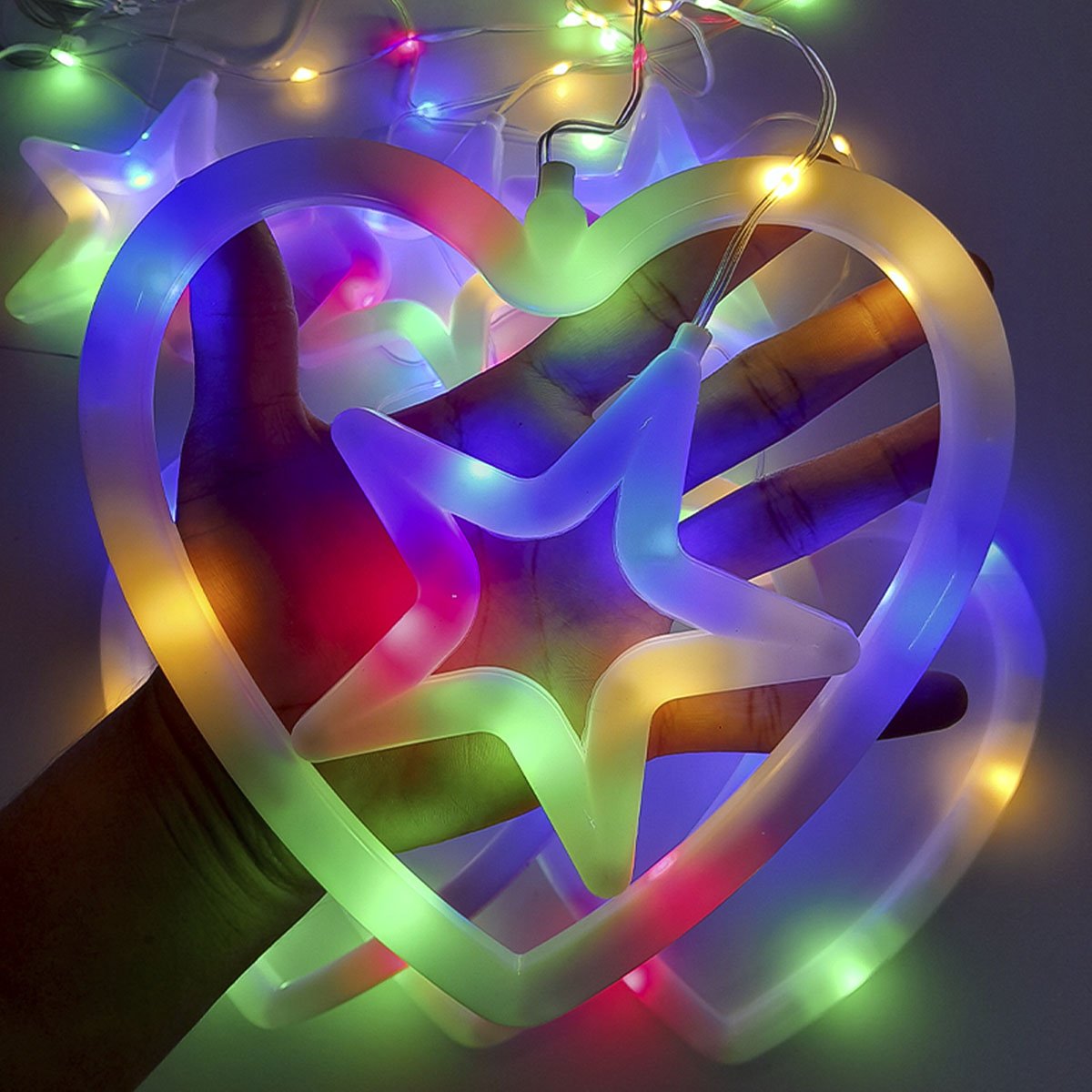 Pisca Cascata Corações Natal 95 LEDs Colorido 3M 110v-220v