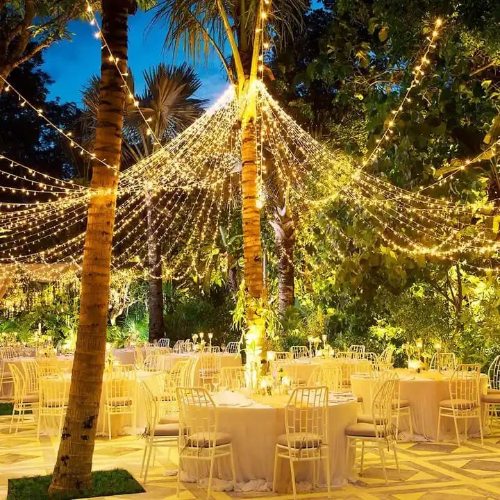 Pisca Cordão Varal Decorativo Com LEDs Amarelo Redondo 100M