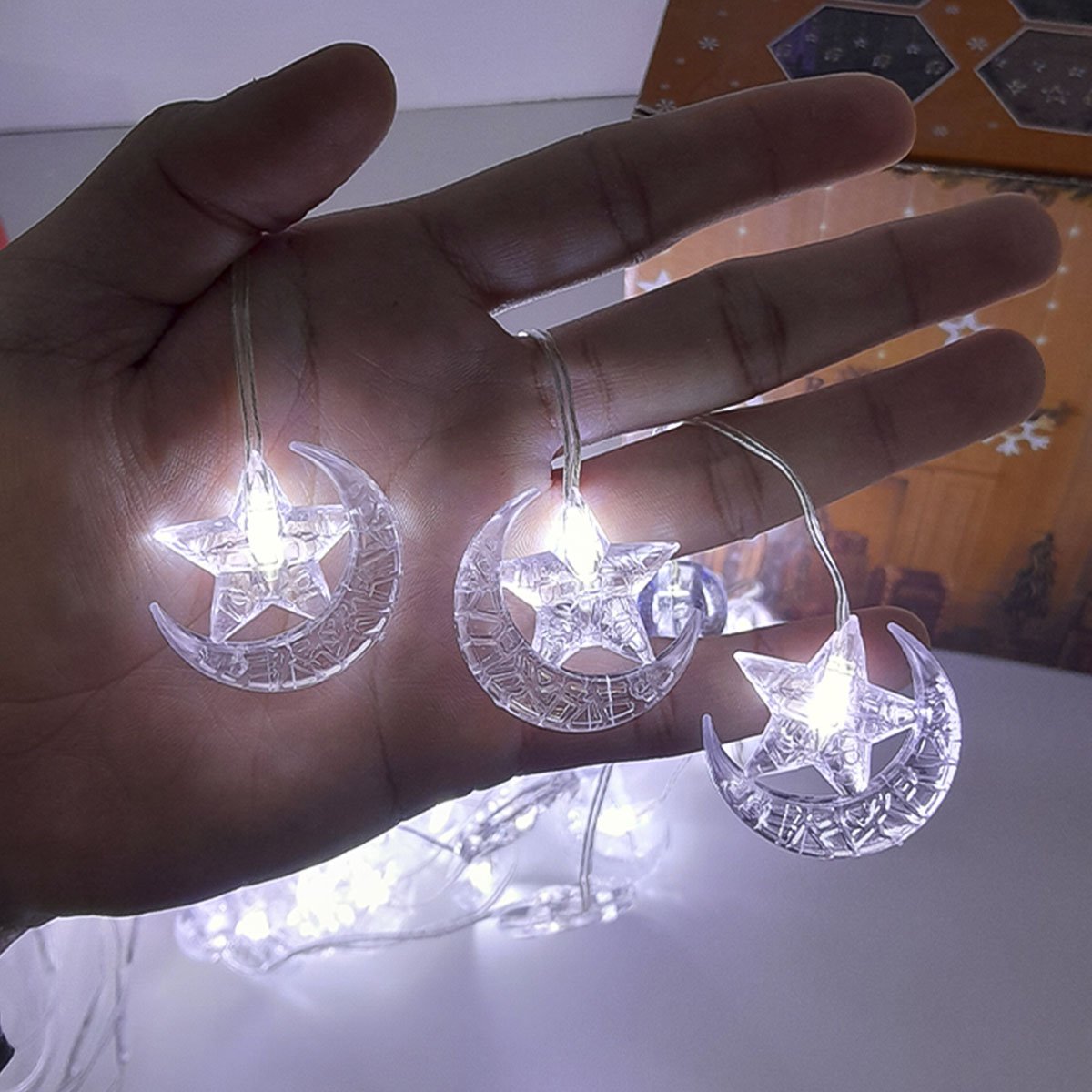 Pisca Cortina Estrelas Natal 80 Lâmpadas LEDs 3x1M 110-220v Branco