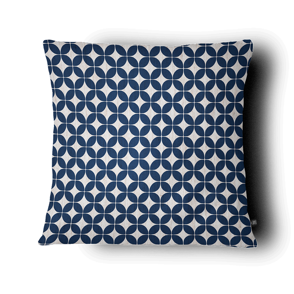 Almofada Arrow Branca e Azul Marinho 50x50cm