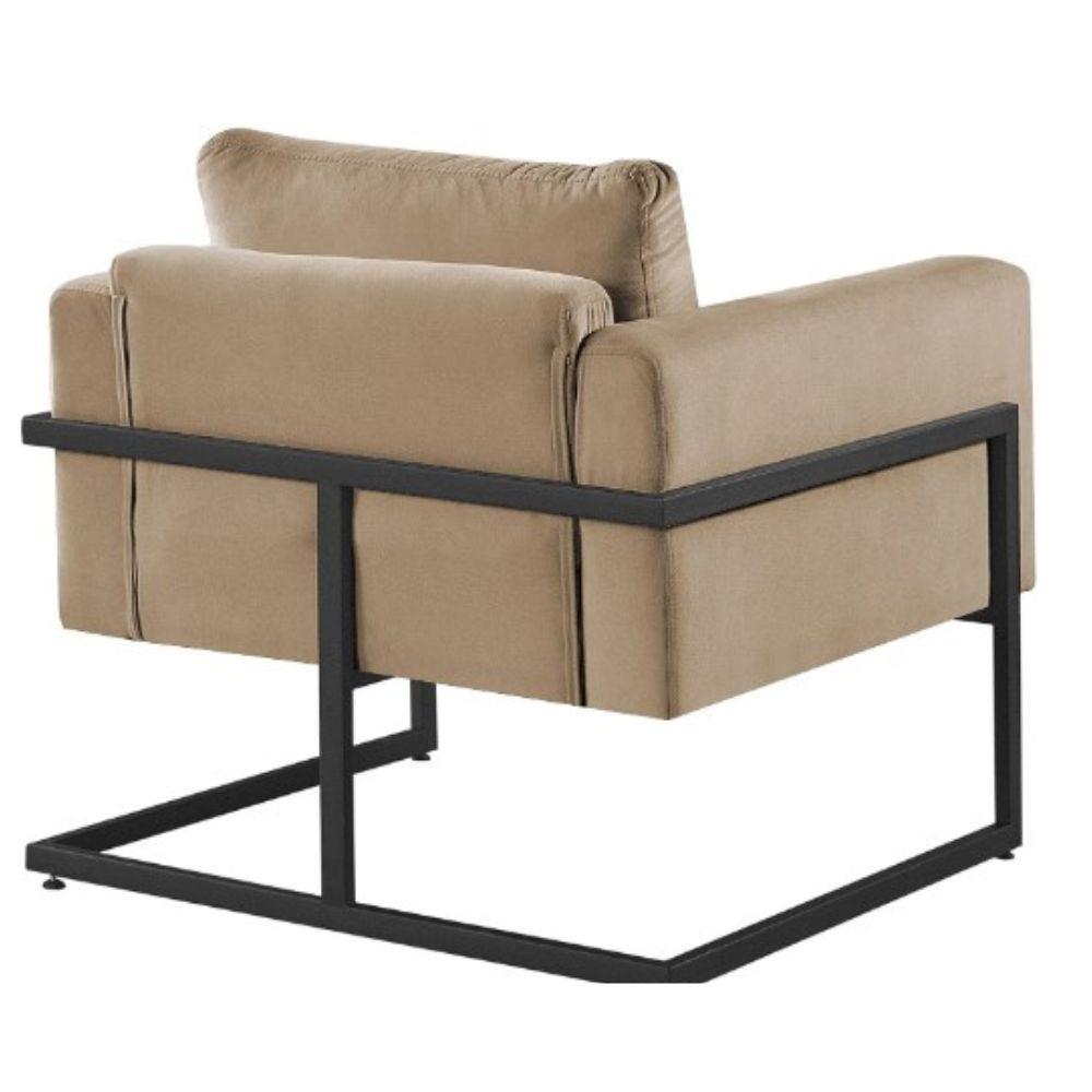 Poltrona Bella Veludo Capuccino Base em Metal Preto