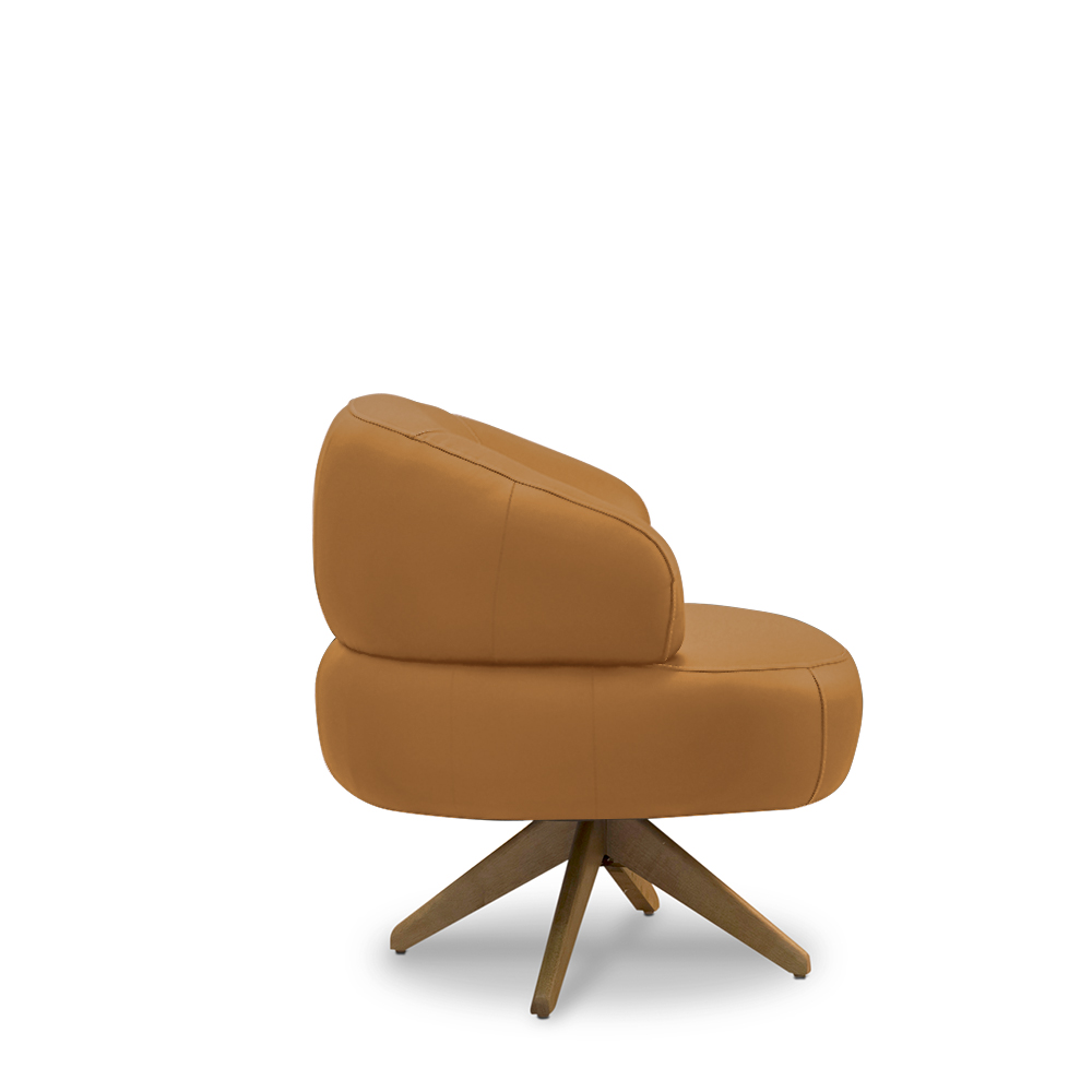 Kit 2 Poltronas Decorativas Katy Sala de Estar Base Giratória em Madeira Couro Caramelo G88 - Gran Belo