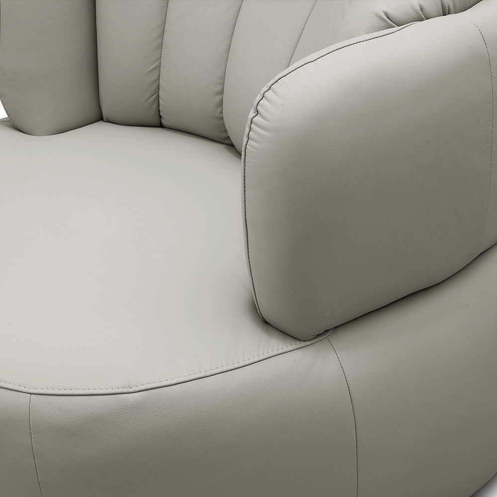 Kit 2 Poltronas Decorativas Mariele Sala de Estar Base Giratória em Aço Couro Off White G88 - Gran Belo