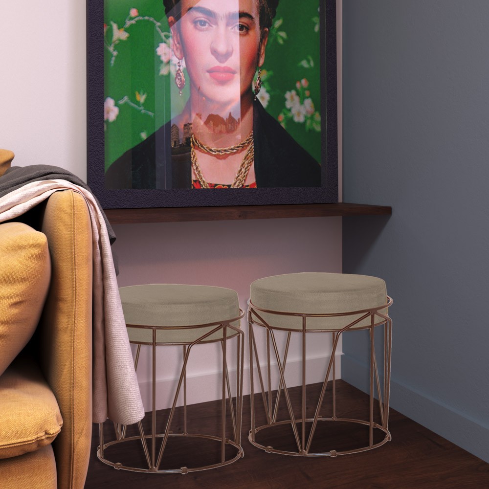 Kit 2 Puffs Decorativo Sala de Estar Base Bronze Chloe Suede Cappuccino G41 - Gran Belo
