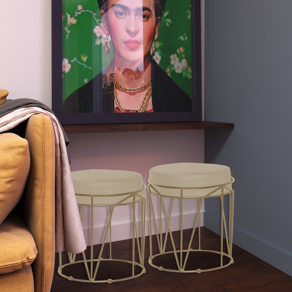 Kit 2 Puffs Decorativo Sala de Estar Base Gold Chloe Veludo Bege G41 - Gran Belo