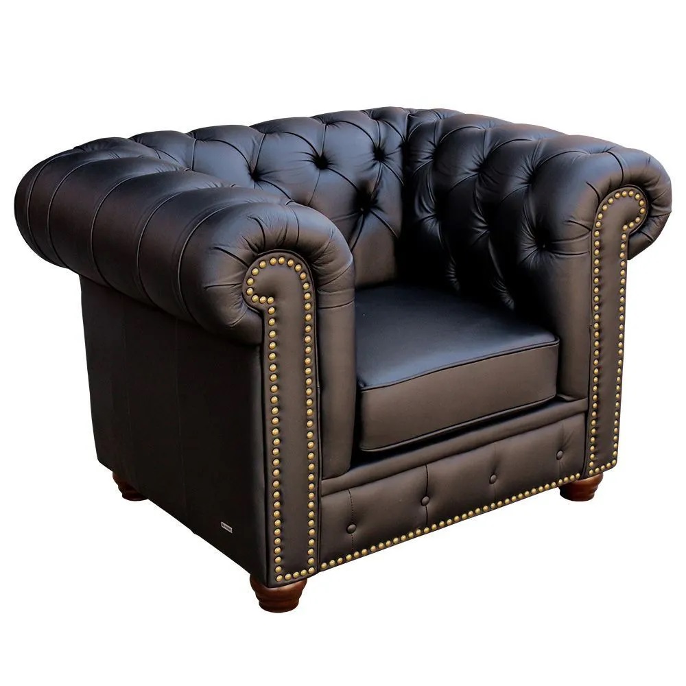 Poltrona Sala de Estar Chesterfield com Pés Madeira Couro Preto - Gran Belo