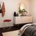Puff Decorativo Sala de Estar Base Gold Trixie Veludo Vermelho G41 - Gran Belo