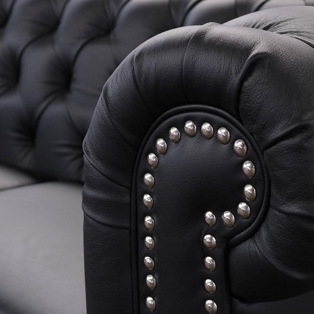 Sofá 2 Lugares Sala de Estar Chesterfield com Pés Madeira Couro Preto G40 - Gran Belo