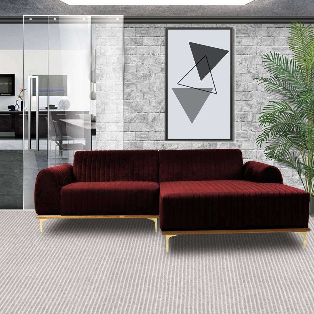 Sofá 3 Lugares com Chaise Base de Madeira Euro 245 cm Veludo Vinho - Gran Belo