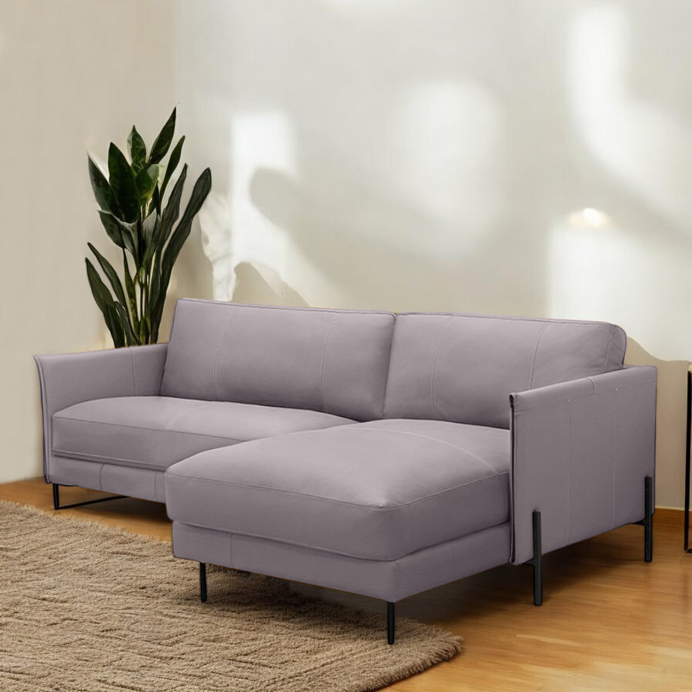 Sofá Decorativo Karine 3 Lugares Sala de estar 230cm com Chaise Pés em Aço Couro Avelã G88 - Gran Belo