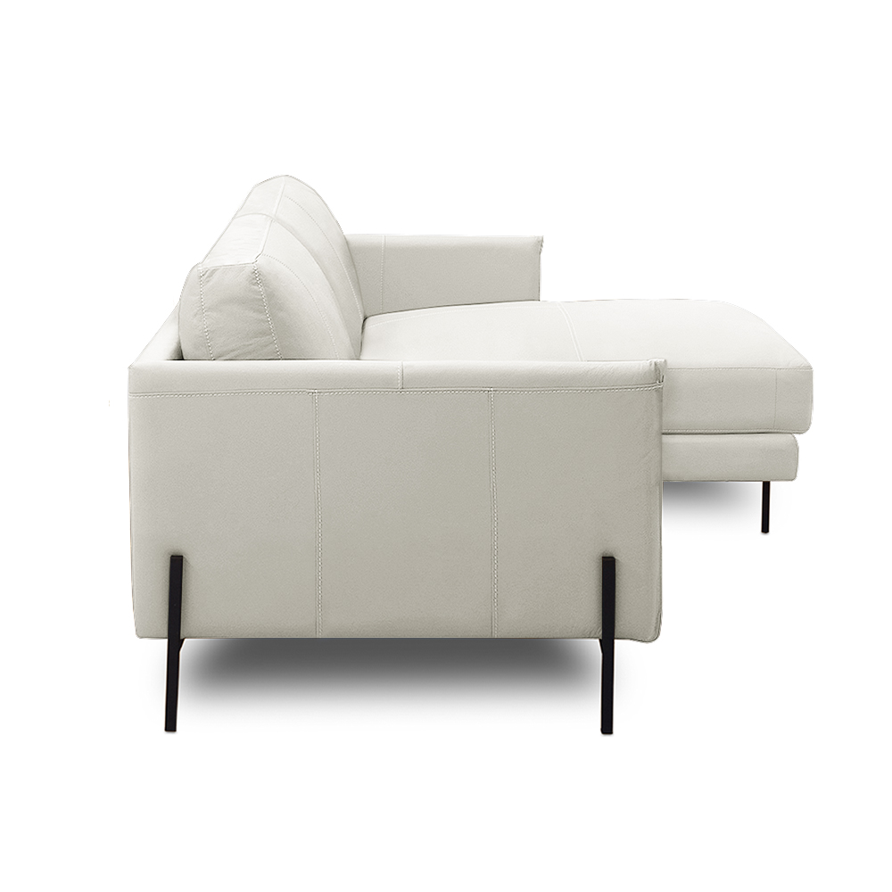 Sofá Decorativo Karine 3 Lugares Sala de estar 230cm com Chaise Pés em Aço Couro Off White G88 - Gran Belo