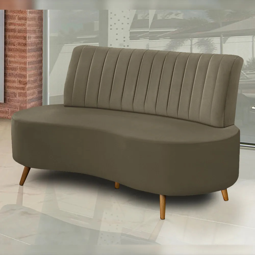 Sofá Living Katara 1,35M 2 Lugares Pés Madeira Mel Veludo Capuccino G33 - Gran Belo