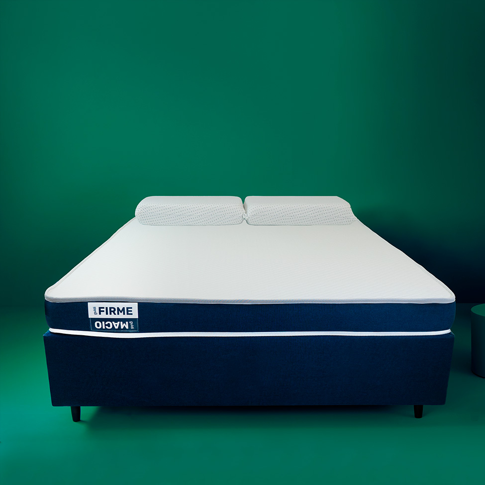 Cama Box com Colchão Queen Guldi Duplo D28 e 2 Travesseiros Guldi Soft Nasa Branco e Azul