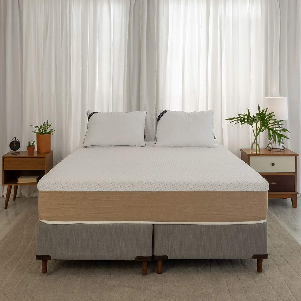 Colchão Casal Guldi Massageador Quântico Molas Ensacadas (30x138x188) Branco e Bege