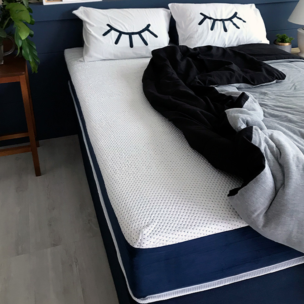 Colchão Casal Mola Ensacada Guldi Original Macio (25x138x188) Azul e Branco