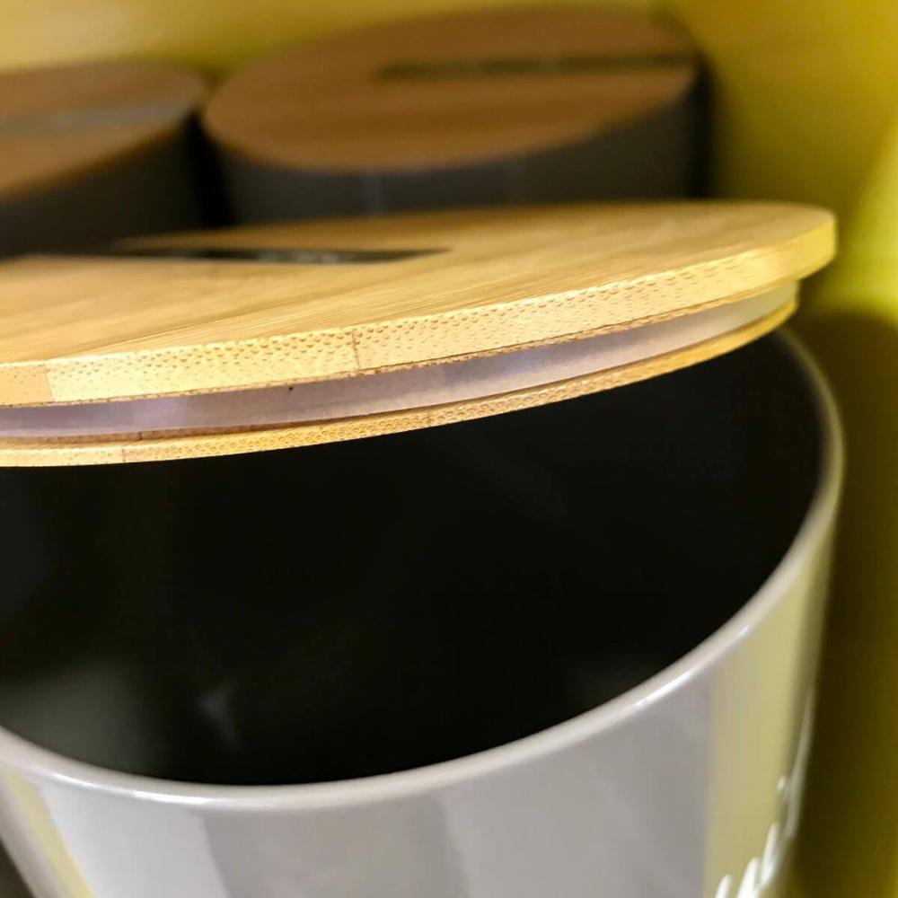 Pote Biscuits Porta Condimentos Lata de Biscoito com Tampa de Bambu Haus Concept Canister Warm Gray