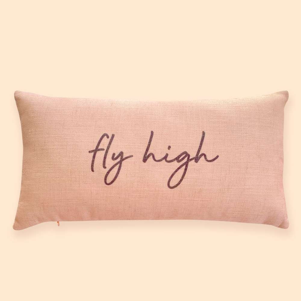 Capa de Almofada Retangular Linho Frase "Fly High" - Home Cartoon