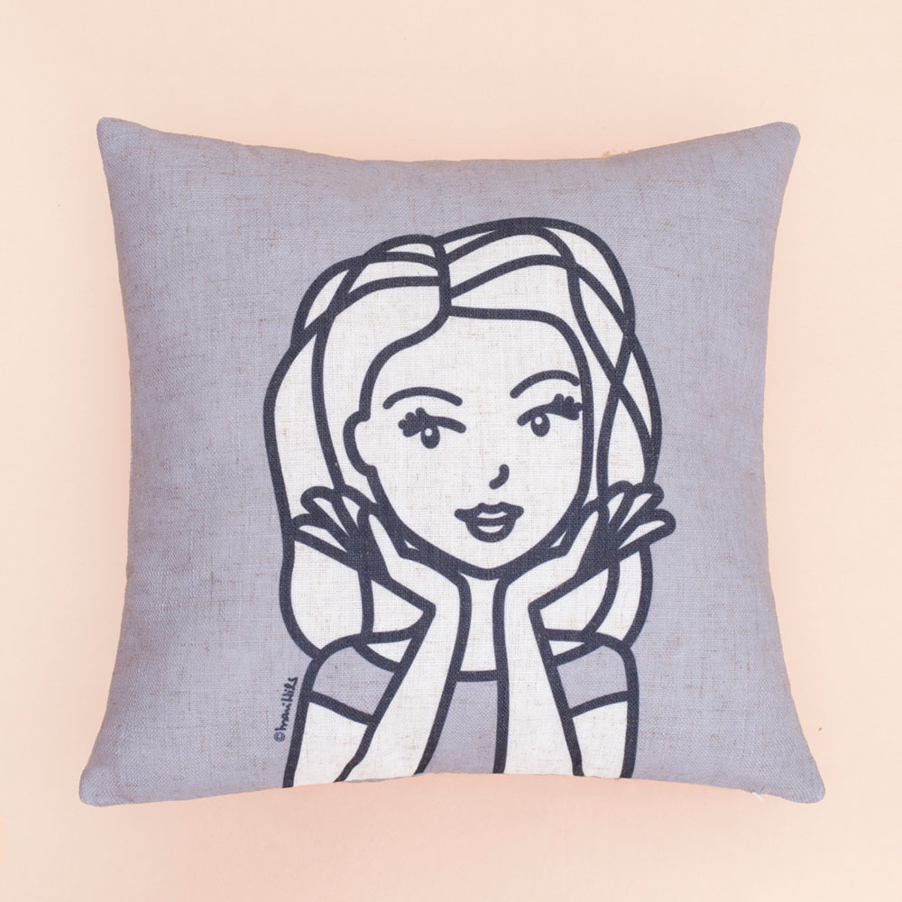 Capa para Almofada Cinza Quadrada Menina Bia - Home Cartoon