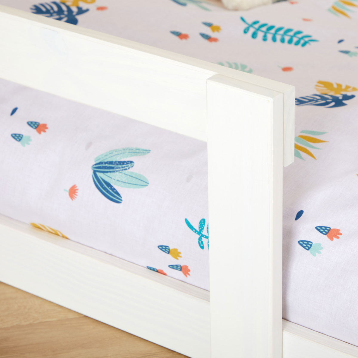 Mini Cama Infantil Branco Madeira Montessori Casinha com estrado Wilma